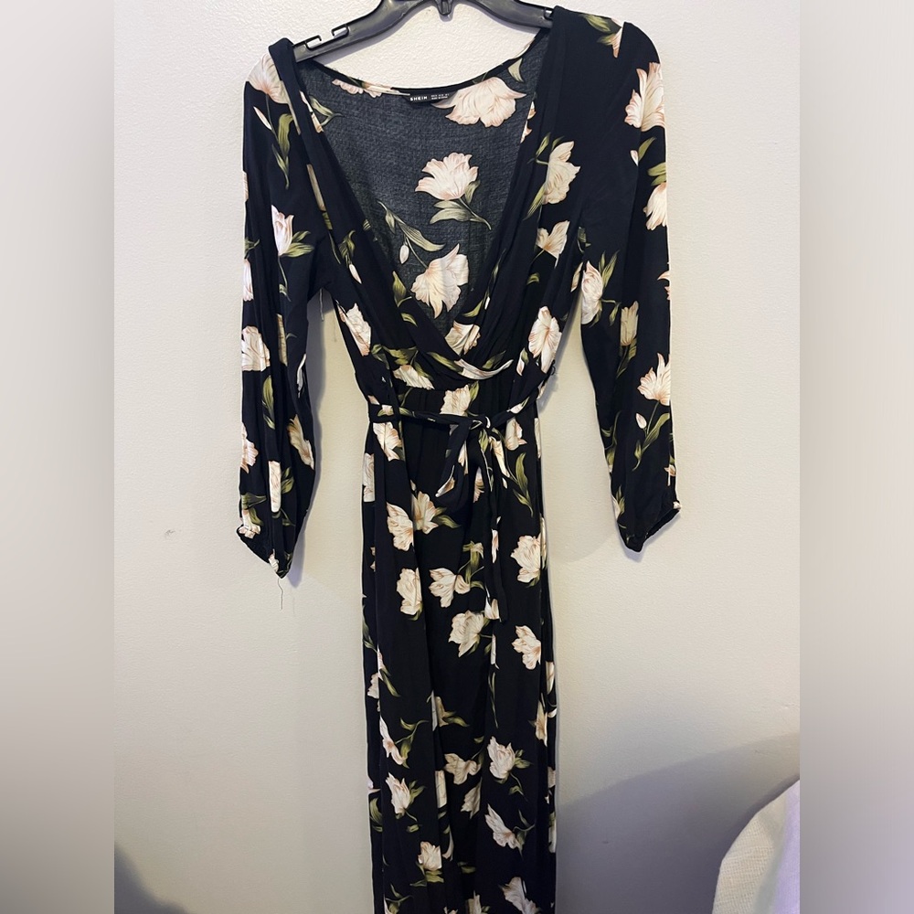 Floral V neck belted dress